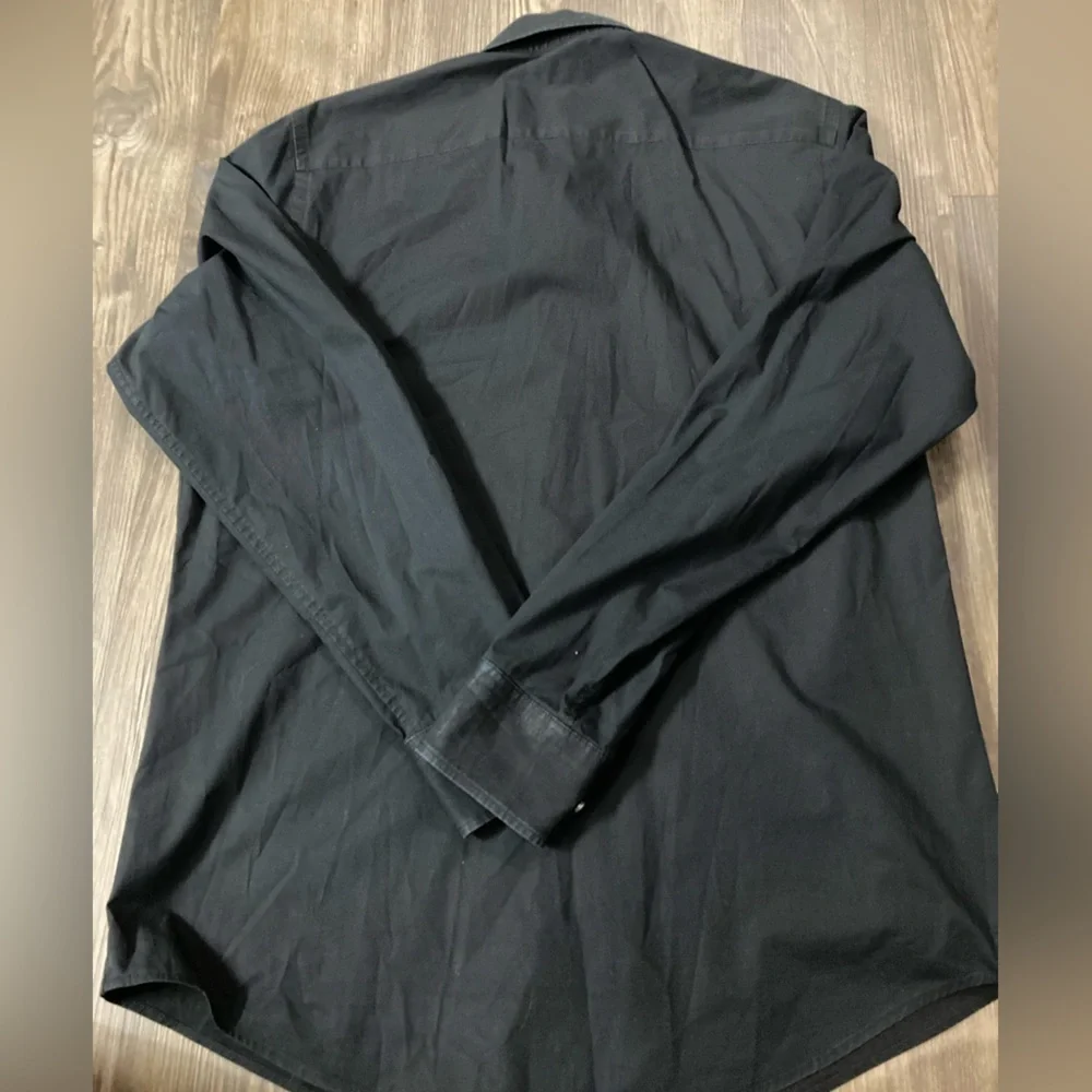 Banana Republic‎ Black Medium Button Down Shirt 15-15.5